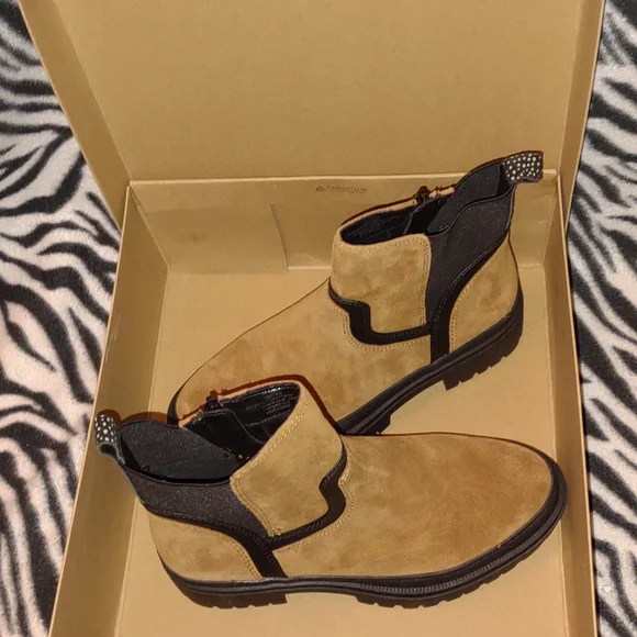 👣LUCKY BRAND EABILE Topanga Tan Boots